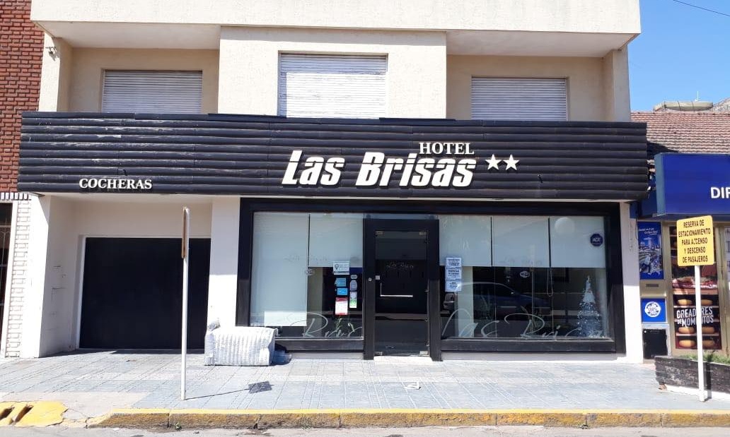 Hotel Las Brisas – 2 Estrellas Hotel Las Brisas – 2 Estrellas